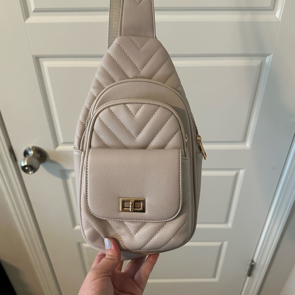 Elegant light gray Quilted Women's Bag